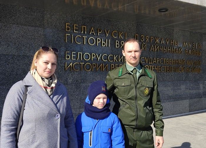 ЖИТЬ И ПОМНИТЬ