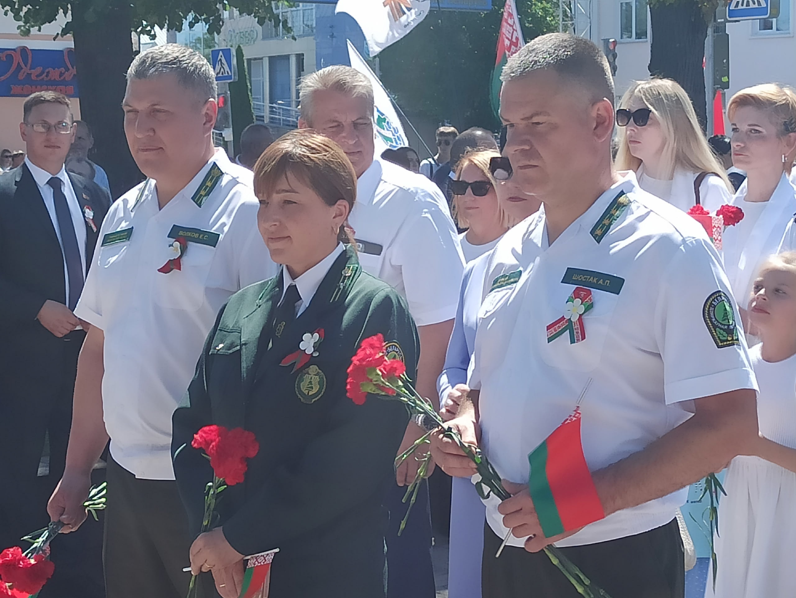 В главный праздник страны, День Независимости Республики Беларусь, три поколения лесоводов приняли участие в праздничных мероприятиях, члены дошкольного лесничества 