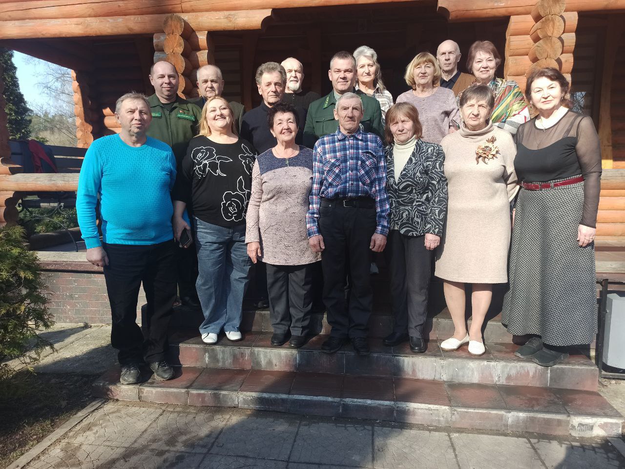 Встреча в Ореховке. Ветераны Сморгонского опытного лесхоза встретились с руководством на охотничьем комплексе 