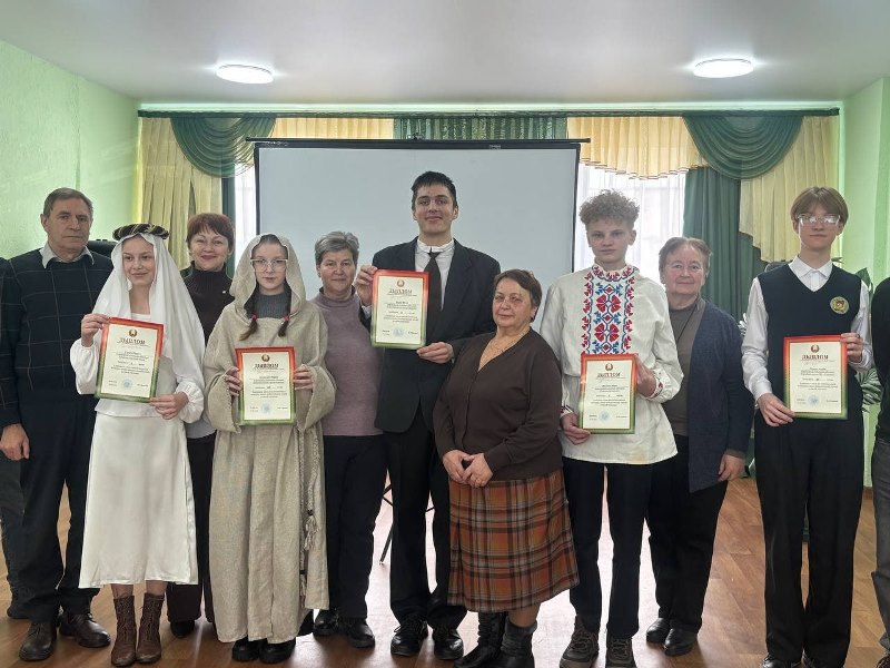 НАДЕЖДА СТРИГО, дочь лесовода Кревского лесничества Сморгонского опытного лесхоза Стриго Дмитрия Владимировича – победитель районного этапа республиканского конкурса юных экскурсоводов музеев учреждений образования.